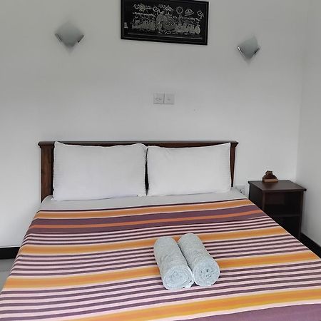Kelum Homestay Kandy Luaran gambar