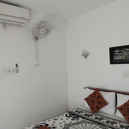 Kelum Homestay Kandy Luaran gambar