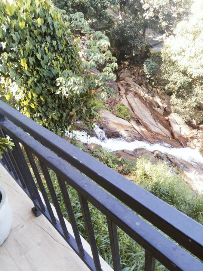 Kelum Homestay Kandy Luaran gambar