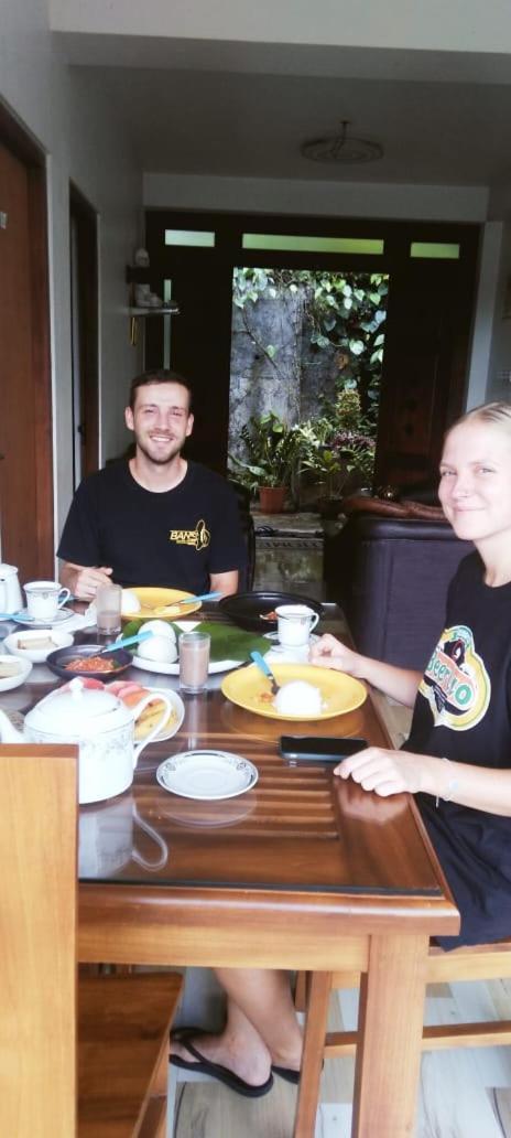 Kelum Homestay Kandy Luaran gambar