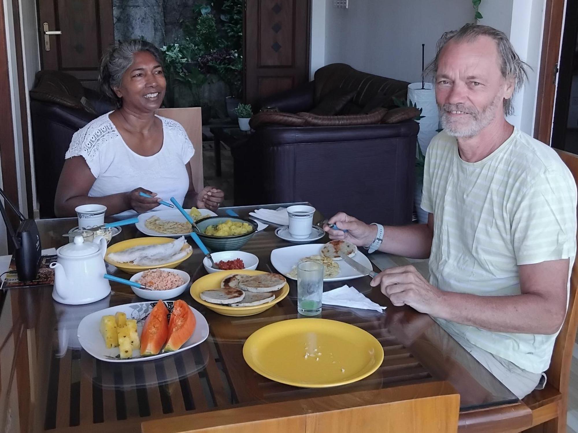 Kelum Homestay Kandy Luaran gambar