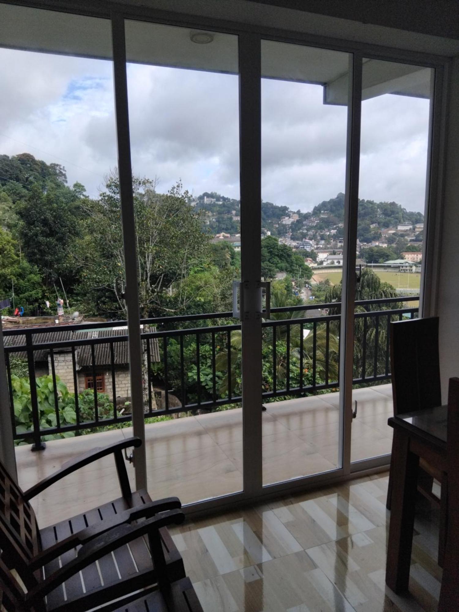 Kelum Homestay Kandy Luaran gambar