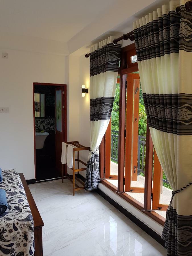 Kelum Homestay Kandy Luaran gambar