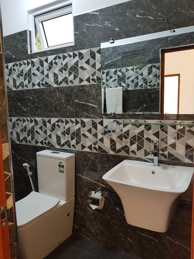 Kelum Homestay Kandy Luaran gambar