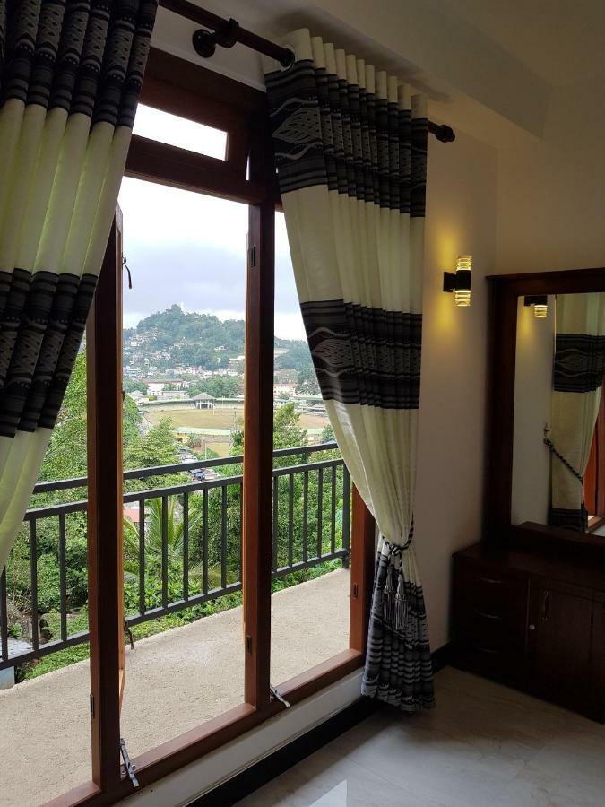 Kelum Homestay Kandy Luaran gambar